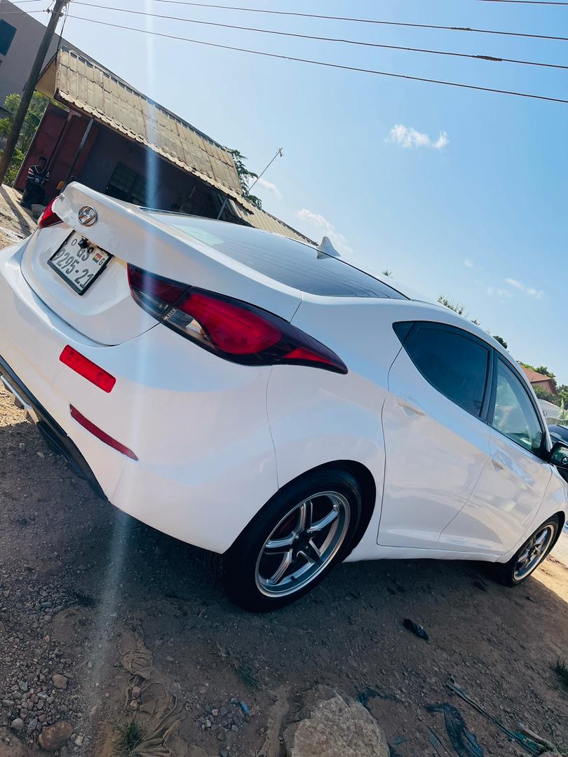 Hyundai Elantra 2014