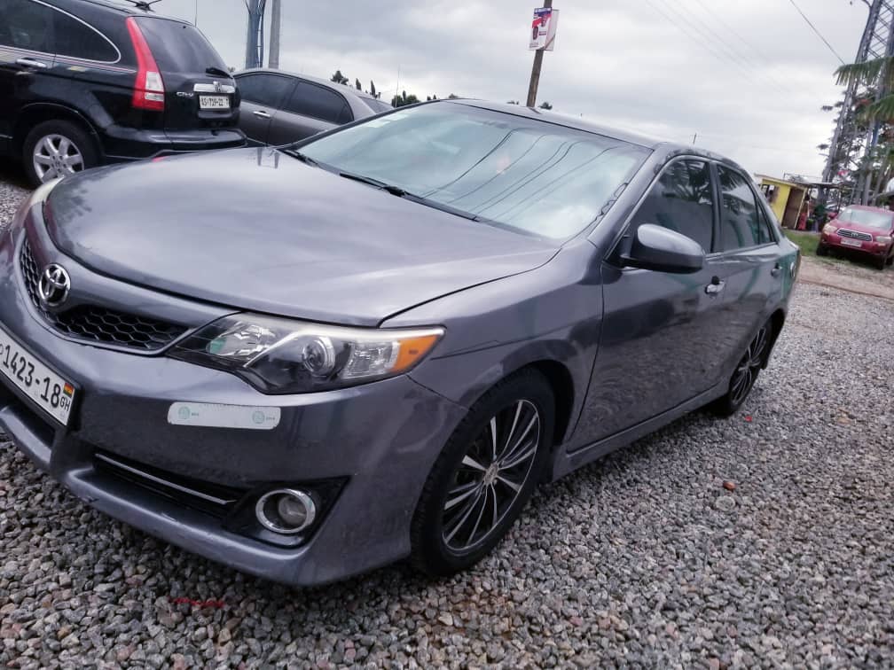 Toyota Camry 2014