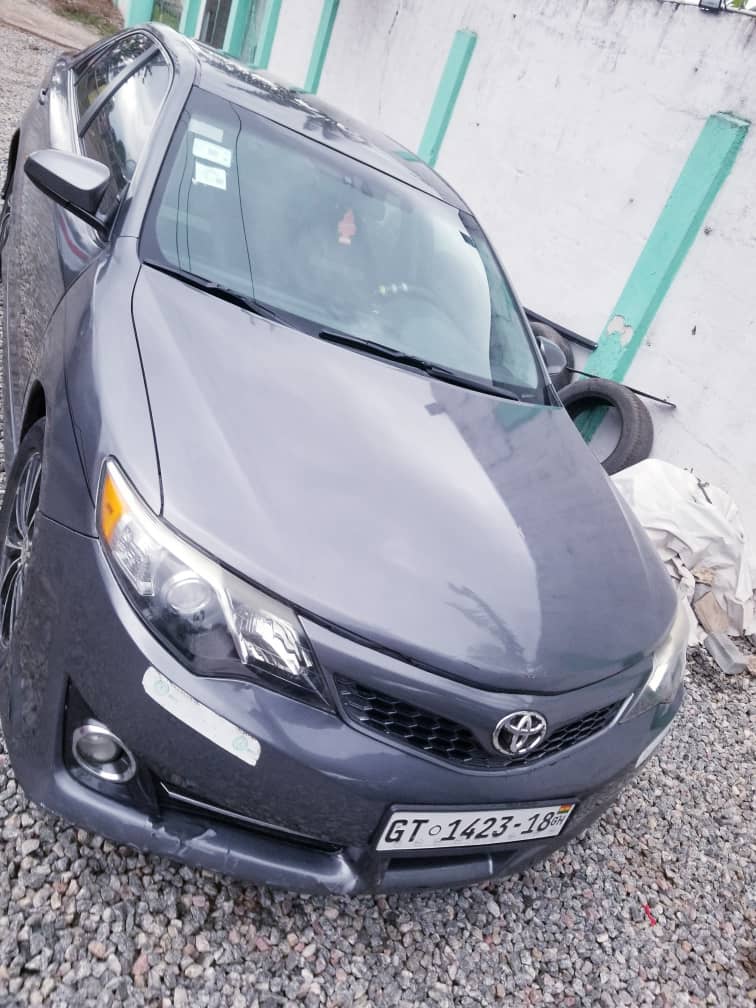 Toyota Camry 2014