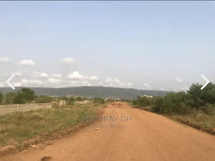 2 plots of land for sale