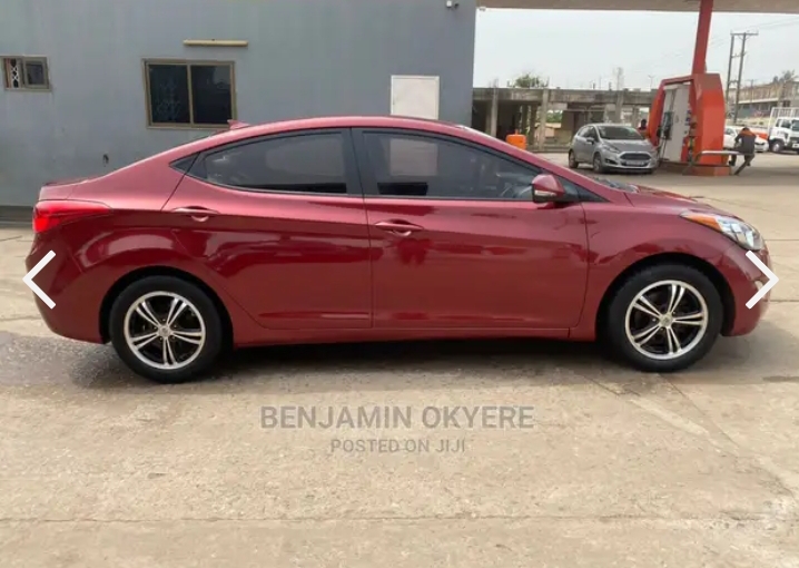 Hyundai Elantra 2013