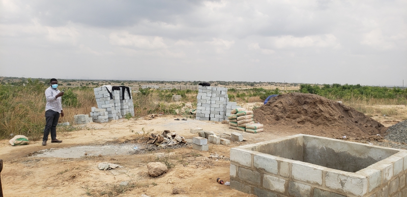 NEATLY DEMARCATED LAND AT WITH EASY ACCESS TO LIGHT AND WATER