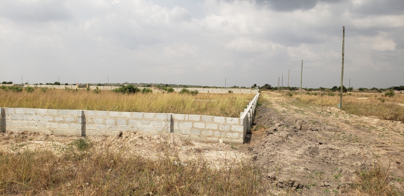 MIND-BLOWING DISCOUNT ON LANDS AT TEMA COMMUNITY 25 (BACK OF PALACE MALL)