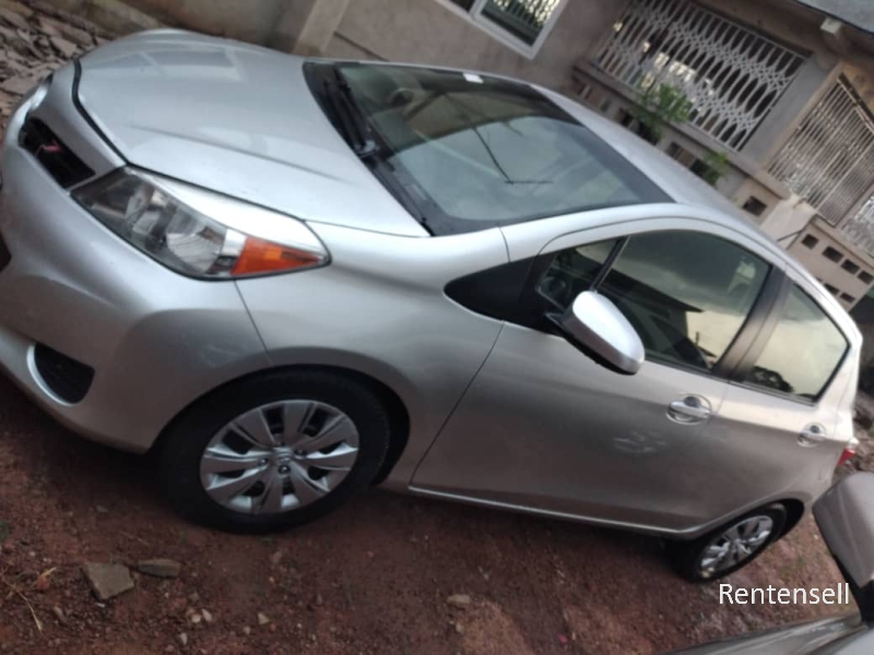 Toyota Yaris 2012
