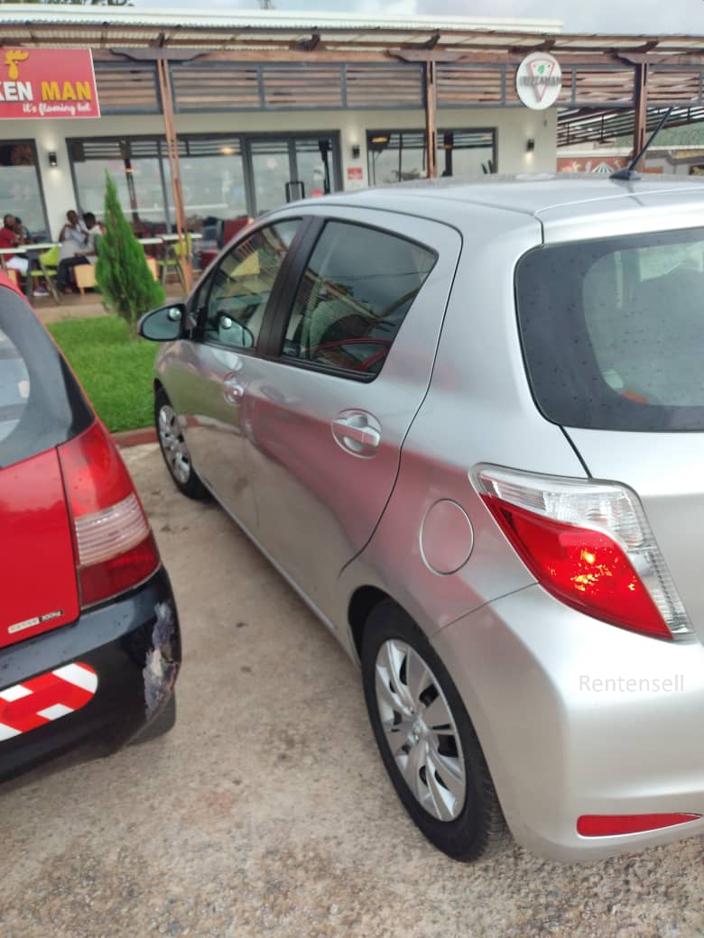 Toyota Yaris 2012