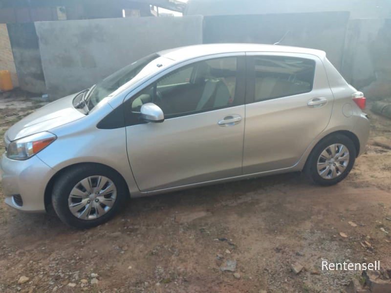 Toyota Yaris 2012
