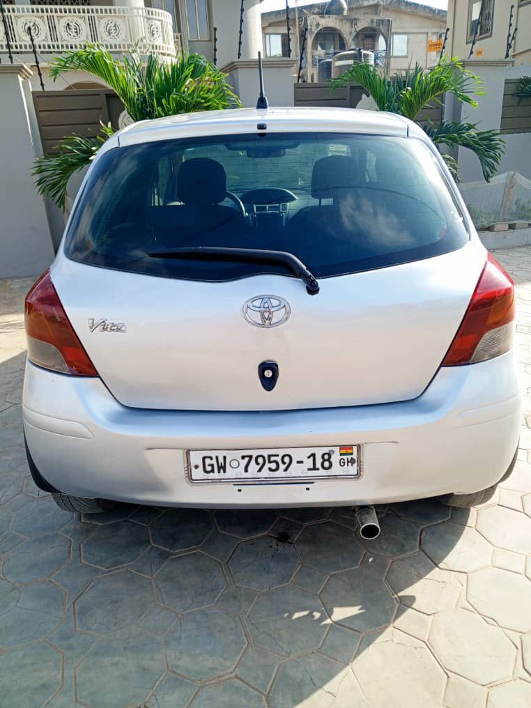 Toyota Vitz 2010