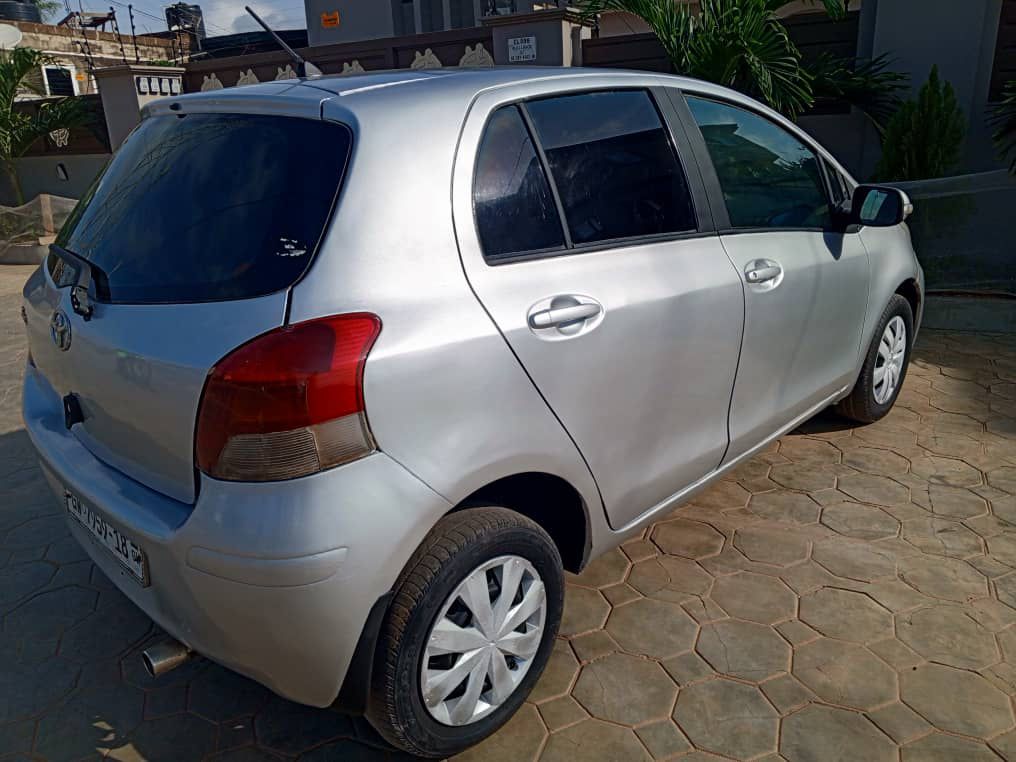 Toyota Vitz 2010