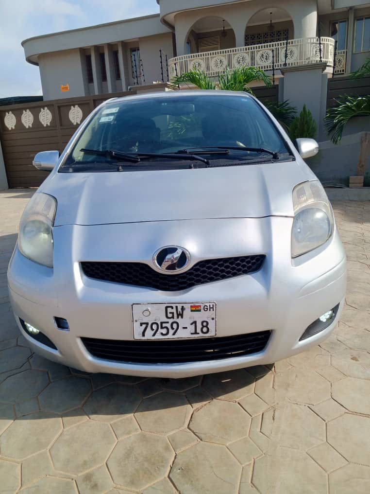 Toyota Vitz 2010