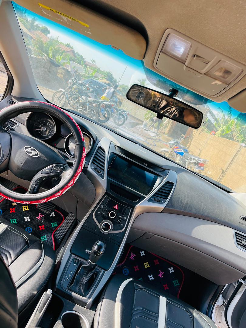 Hyundai Elantra 2014