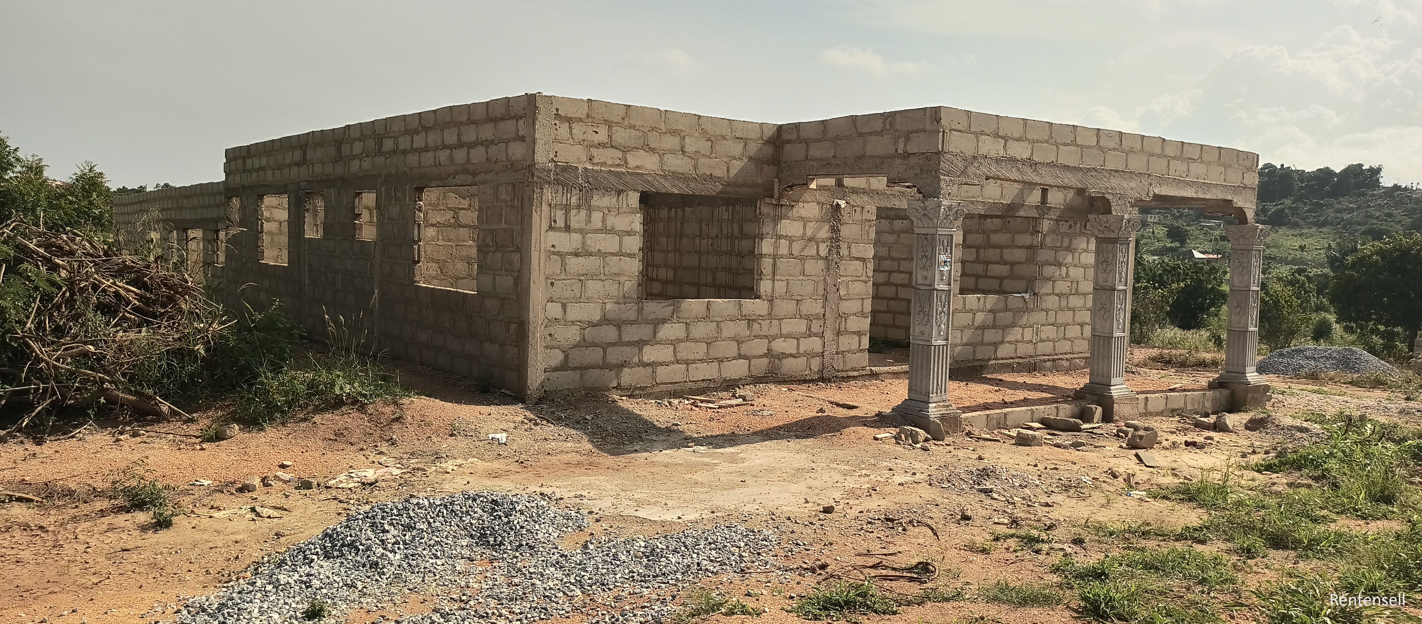 3-BEDROOM AND 3-CHAMBER AND HALL UNCOMPLETED FOR SALE