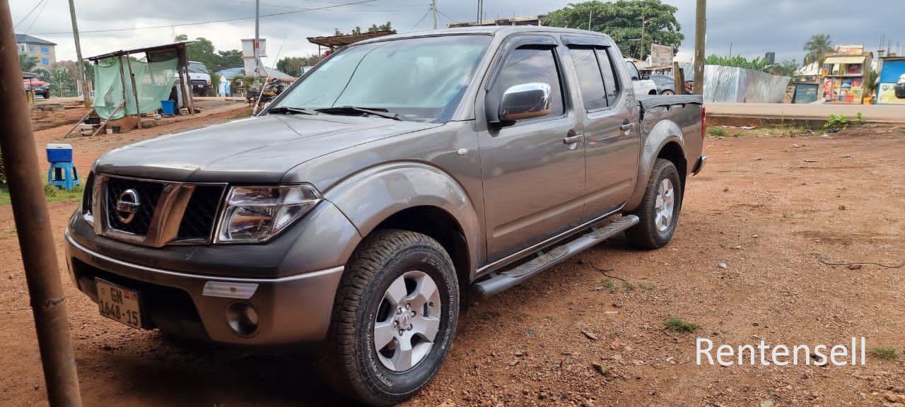 Nissan Navara 2015 model 