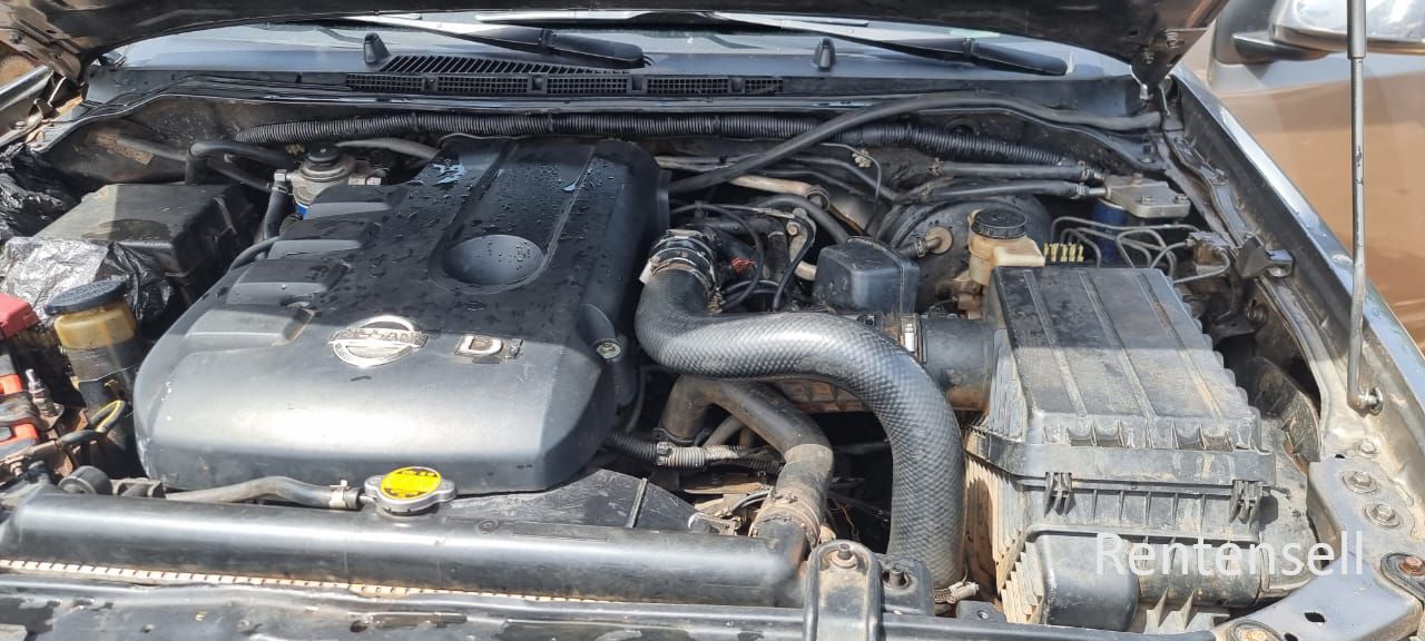 Nissan Navara 2015 model 