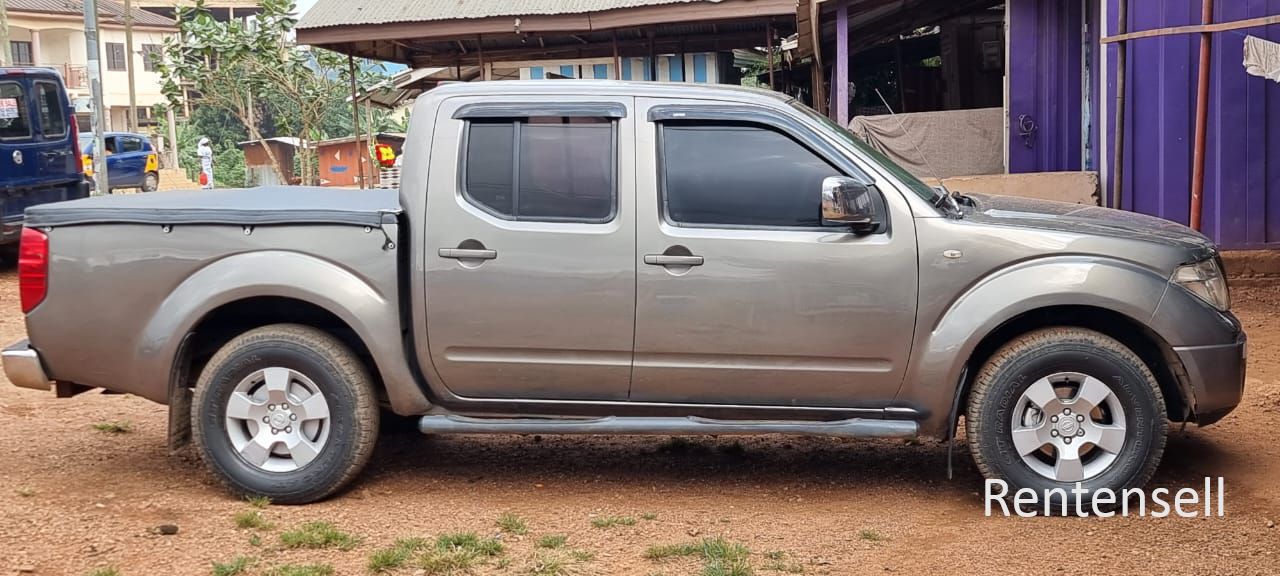 Nissan Navara 2015 model 