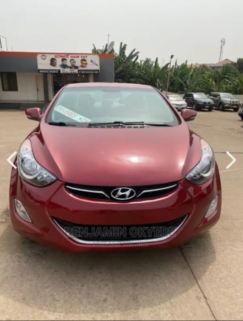 Hyundai Elantra 2013