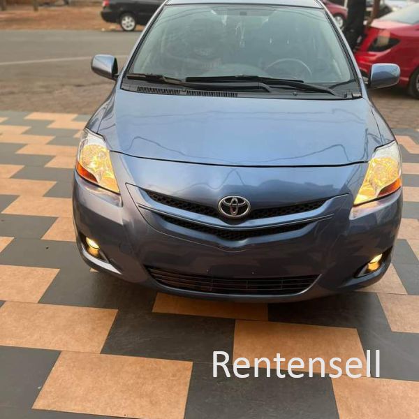 2010 Toyota Yaris 