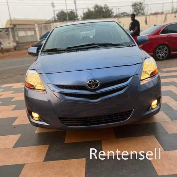 2010 Toyota Yaris 