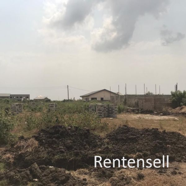 2 PLOTS FOR SALE AT TEMA C.26