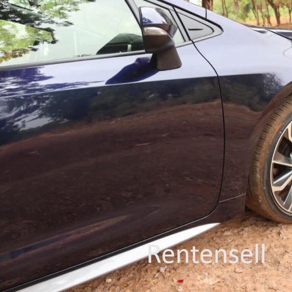 Corolla SE 2020 model