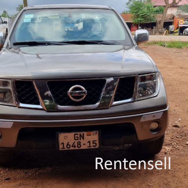 Nissan Navara 2015 model 